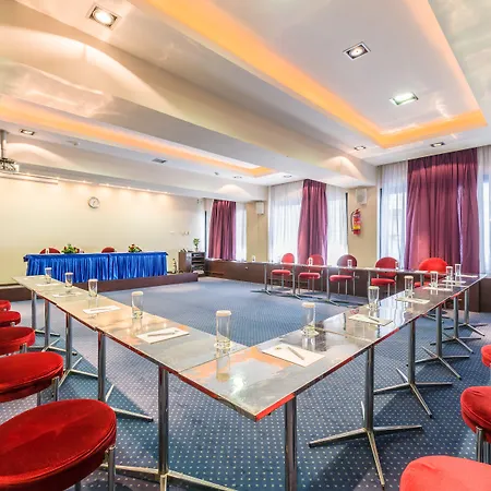 Queen Olga Hotel