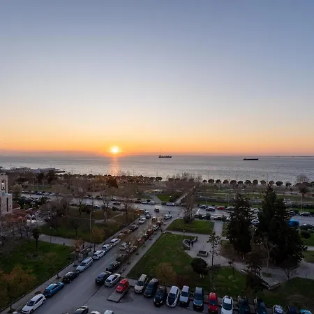 奥尔加皇后酒店 3* 塞萨洛尼基