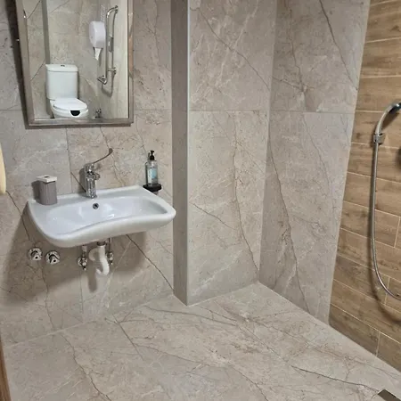 Queen Olga Hotel