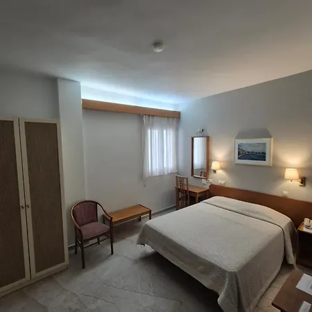 Hotel Queen Olga 3*