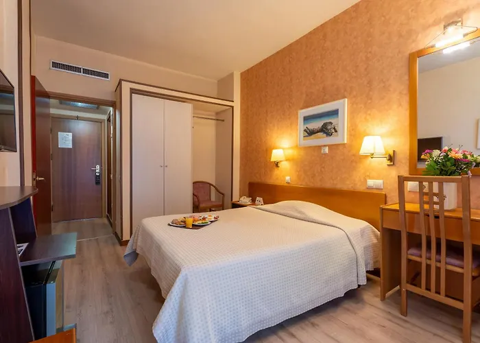 Queen Olga Otel 3*